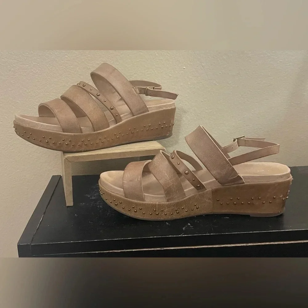 Antelope Wilda Leather Platform Wedge Sandal Tan Studded Chunky Size 41 US 10
